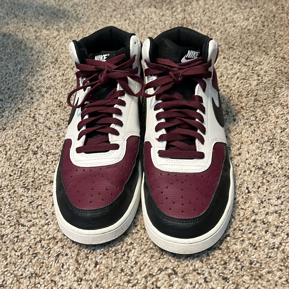 Nike court vision mid Maroon. Size 10.5